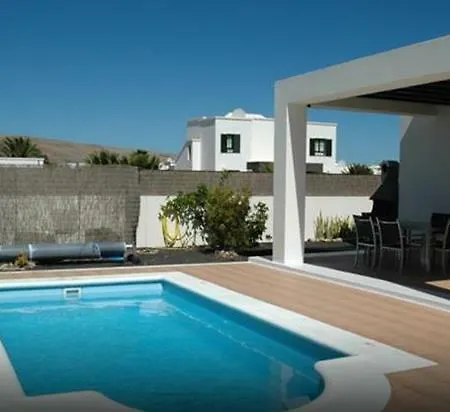 Ereza Buganvillas